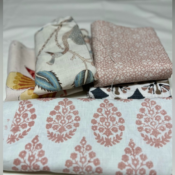 Designer fabrics remnants - Picture 1 of 3